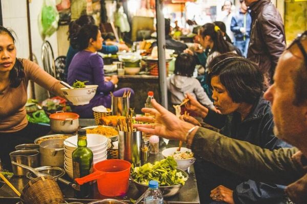 Hanoi street food tour